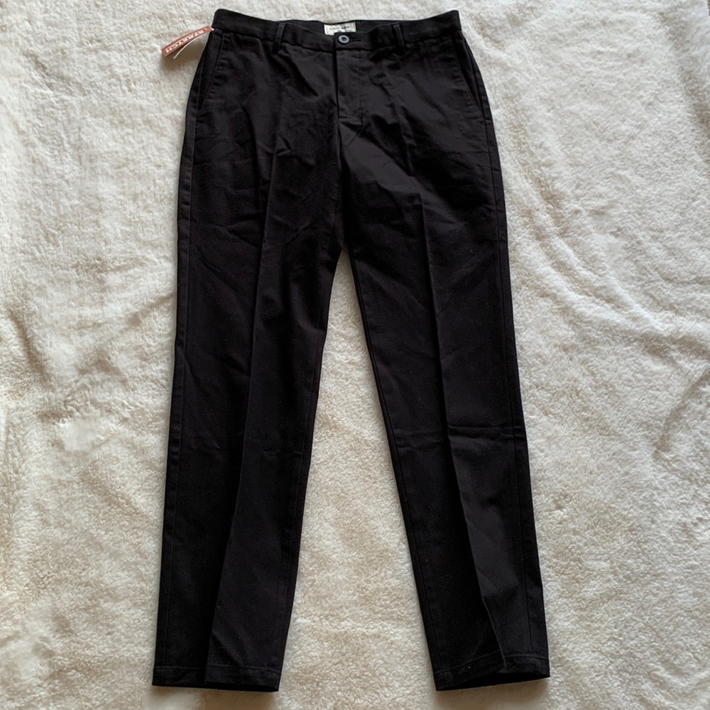 Dockers Slim Tapered Fit Stretch for Performance W 33. L 32 NWT Black